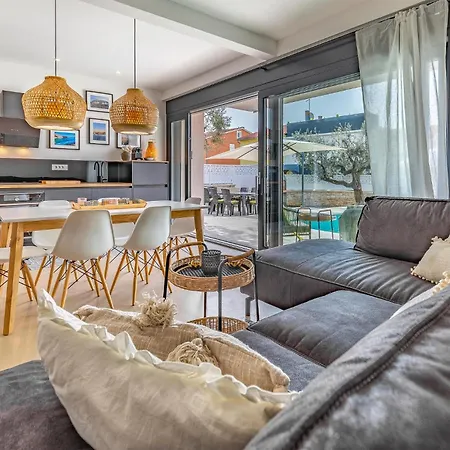 Cozy In With Kitchen *